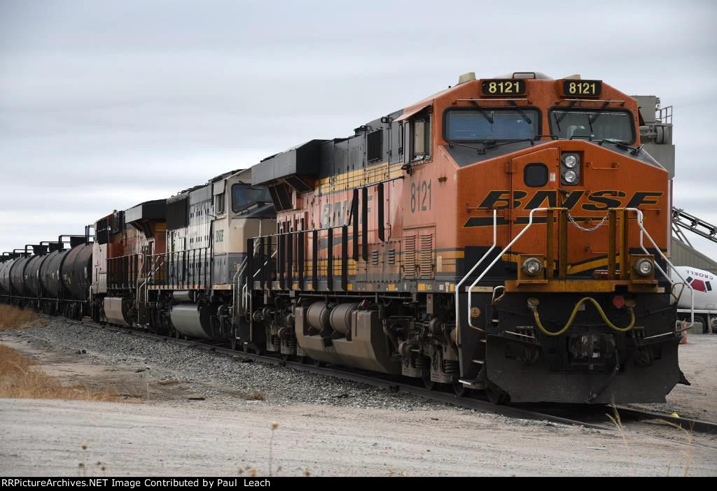Tied down tanker train